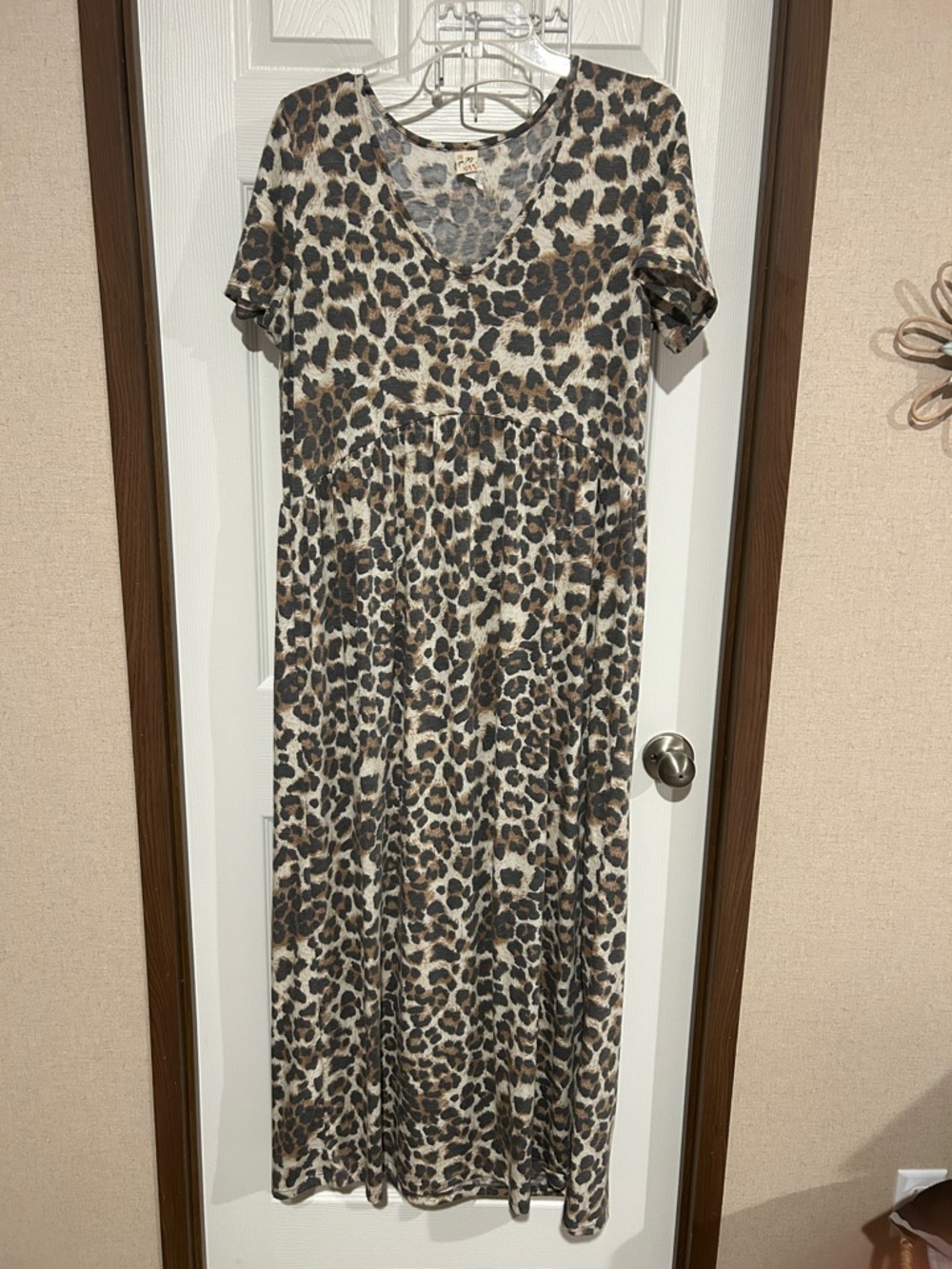 Leopard Print V-Neck Maxi Dress - 7th Ray xl